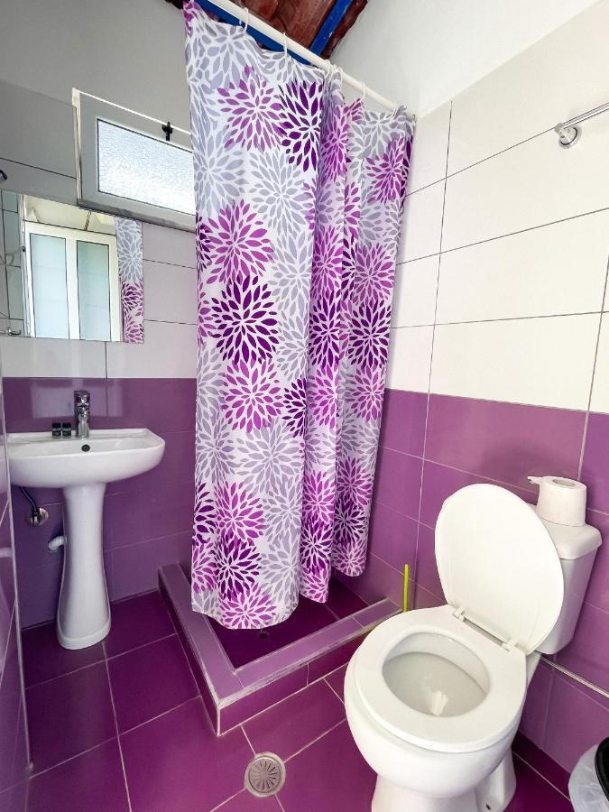 Hostel Andrey Саранда Экстерьер фото